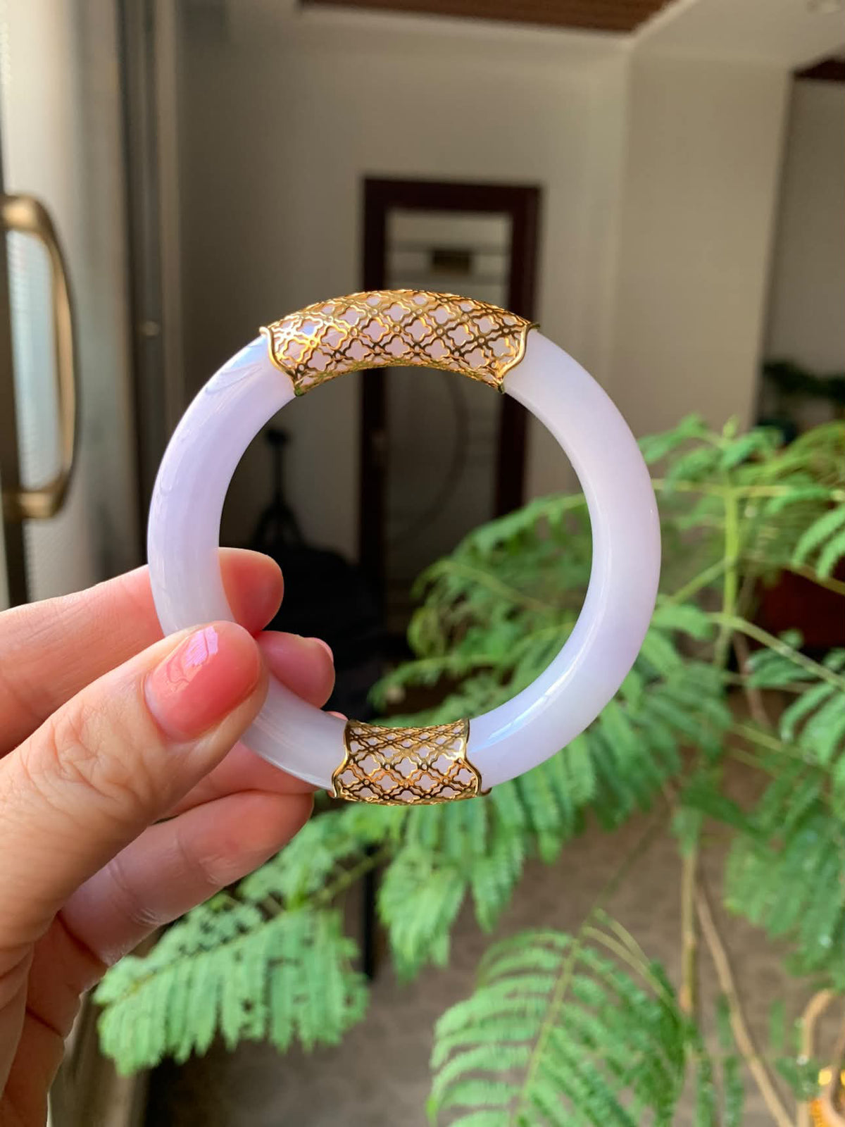 Custom 18K Yellow Gold Lavender Jadeite Jade Bangle Gold Accent (Gold Only)