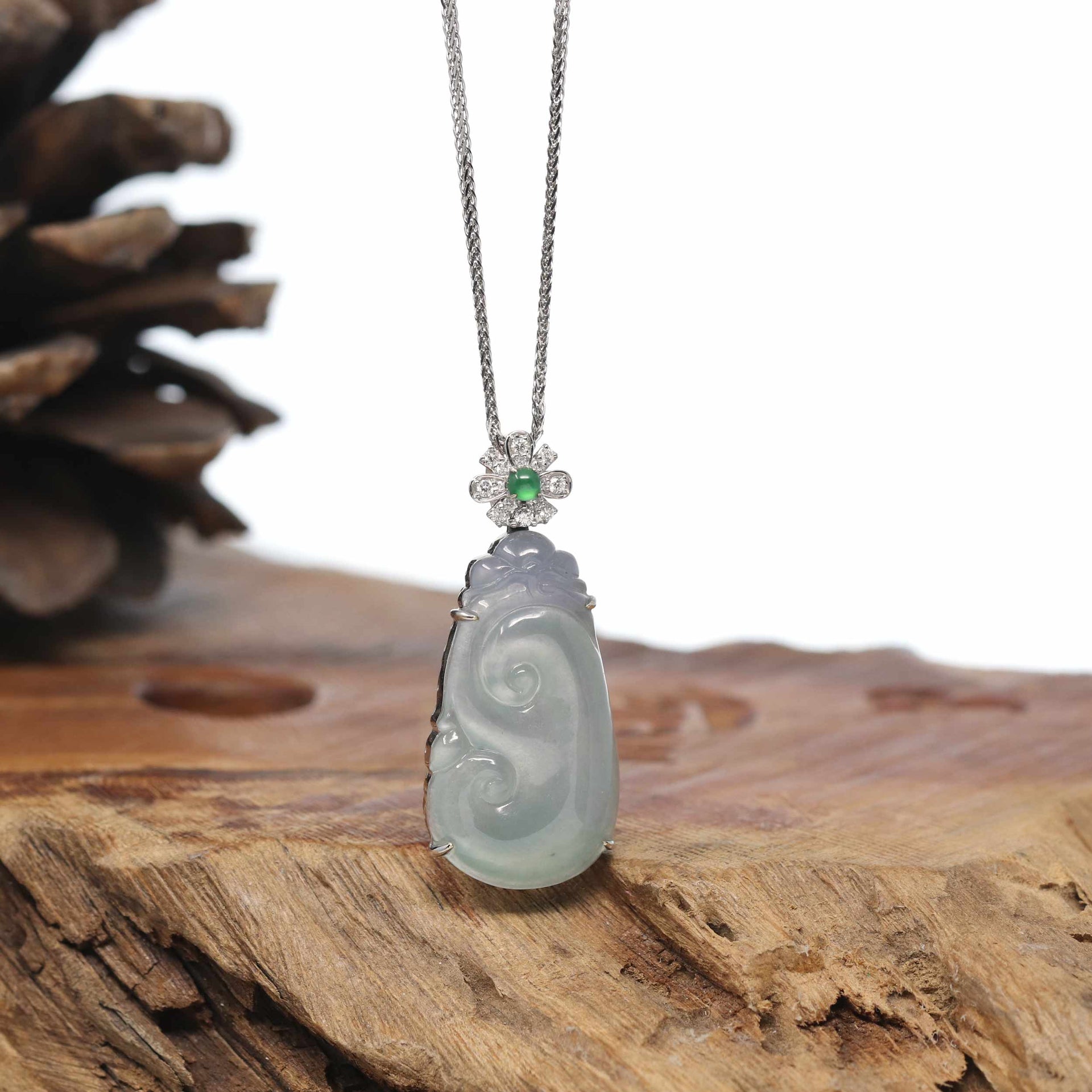 18K Gold Genuine Ice Jadeite Jade RuYi Pendant Necklace – BKLA
