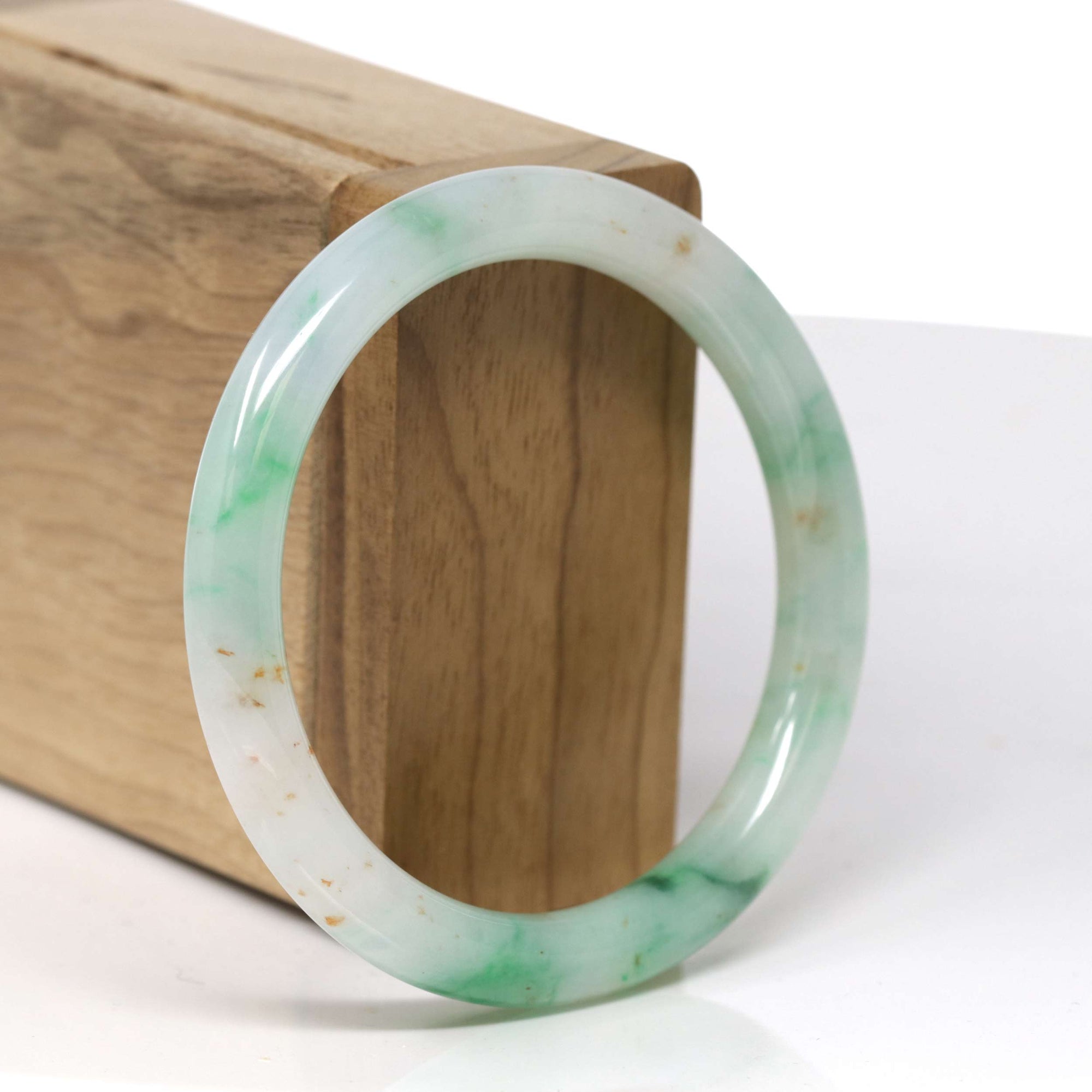 High-End Natural Icy Vibrant Green &amp; Sajin (Golden Dust) "Traditional Round" Jadeite Jade Bangle Bracelet (56.2mm) 