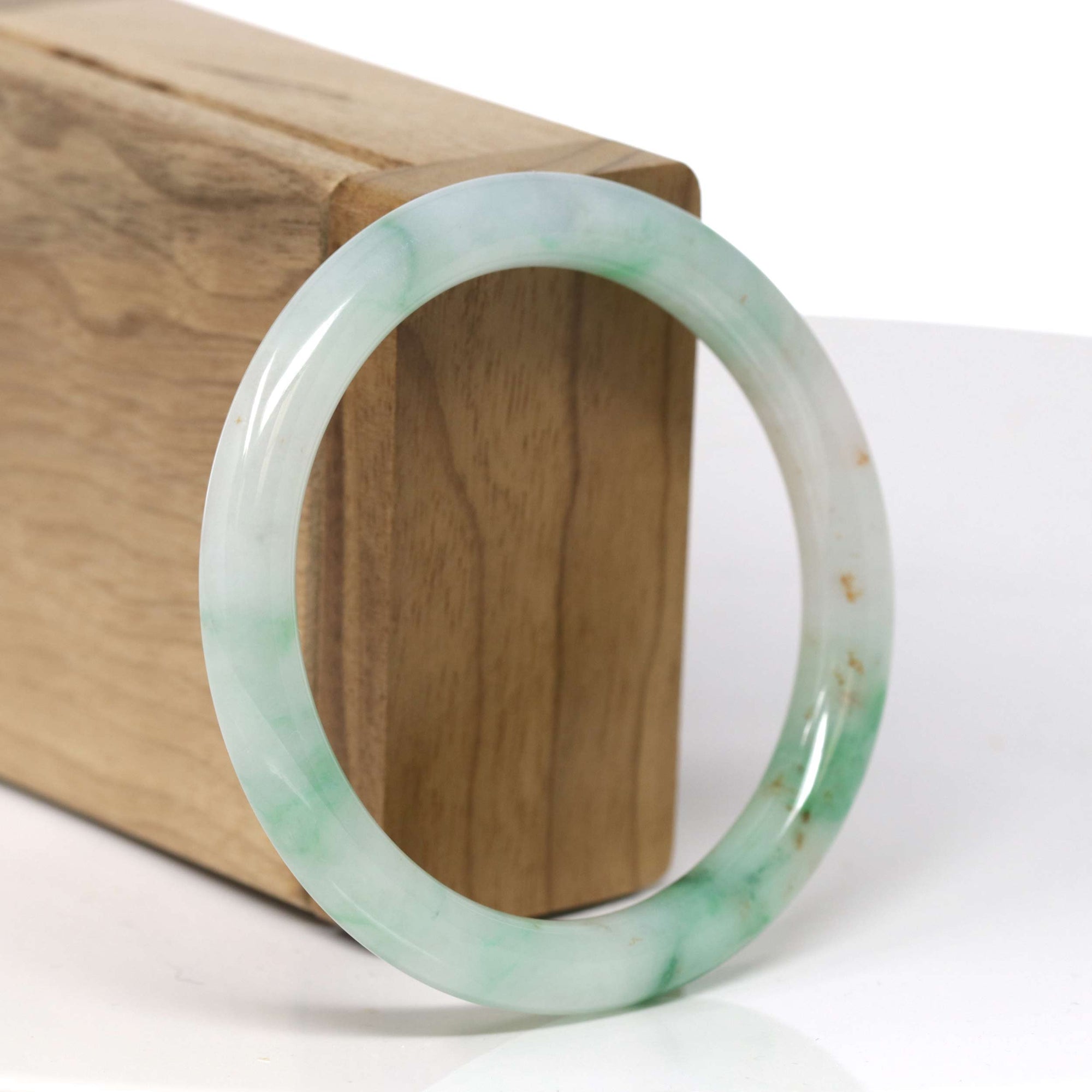 High-End Natural Icy Vibrant Green &amp; Sajin (Golden Dust) "Traditional Round" Jadeite Jade Bangle Bracelet (56.2mm) 