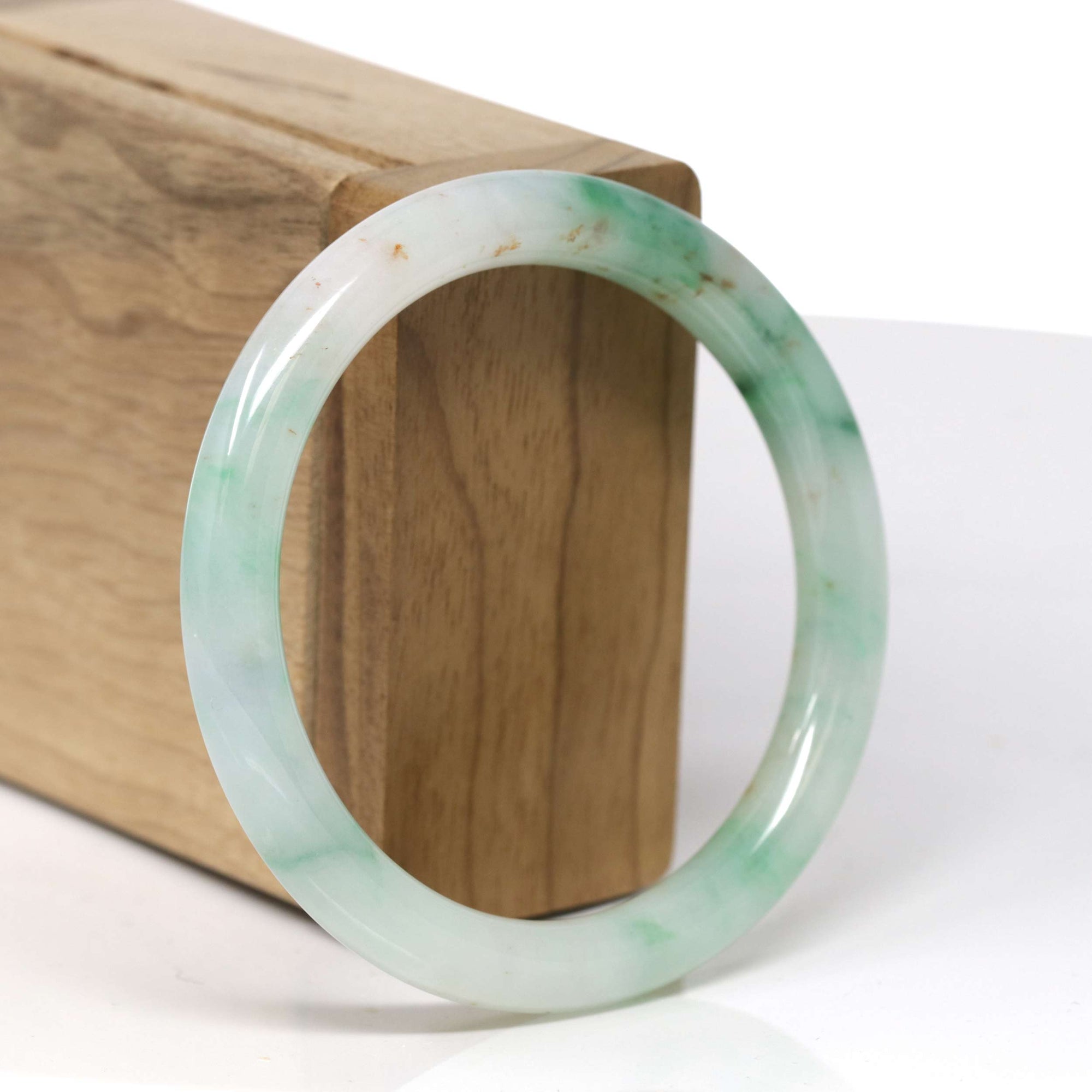 High-End Natural Icy Vibrant Green &amp; Sajin (Golden Dust) "Traditional Round" Jadeite Jade Bangle Bracelet (56.2mm) 