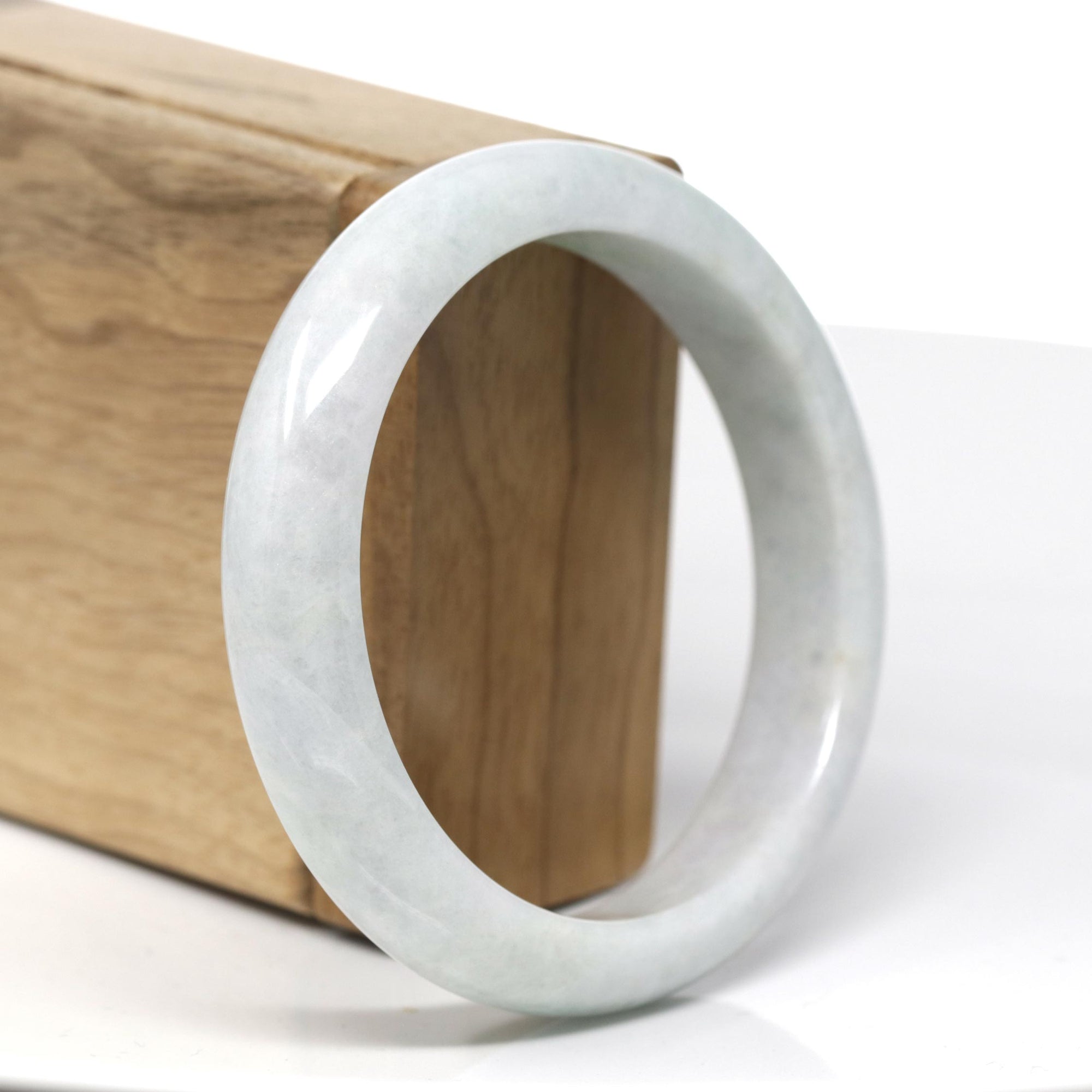 Genuine Burmese Green Jadeite Jade Bangle Bracelet (58.6 mm) 