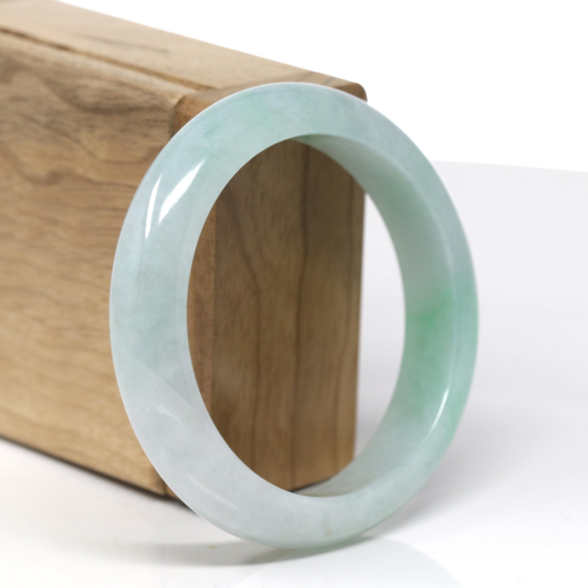 Natural Burmese Green Jadeite Jade Bangle Bracelet ( 57.0 mm ) 