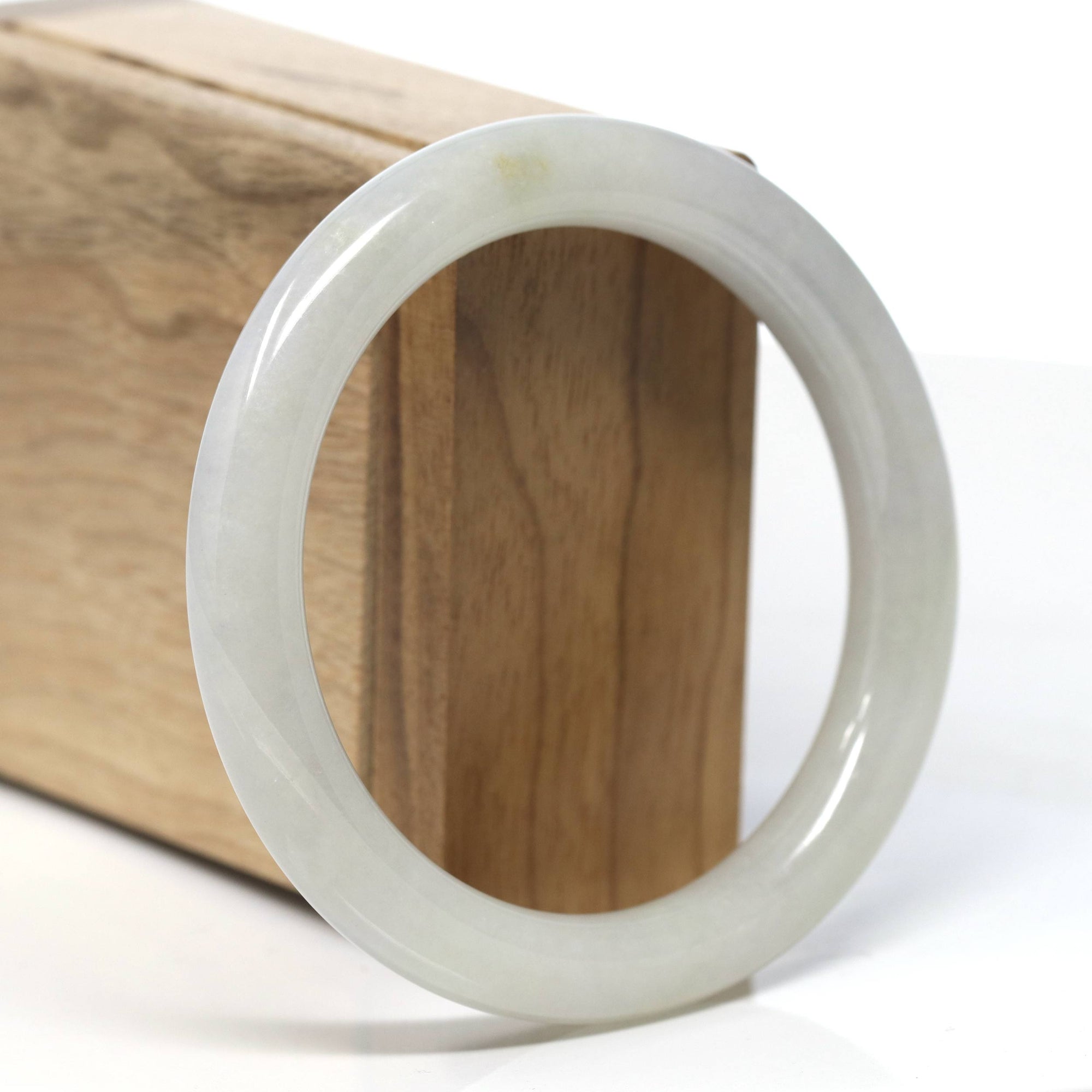 &quot;Classic Round&quot; Ice Jadeite Jade Bangle (58.1mm) 