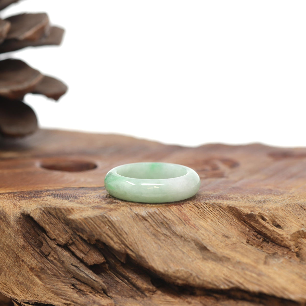Baikalla Natural Light Apple-Green Jadeite Jade Traditional Ring 