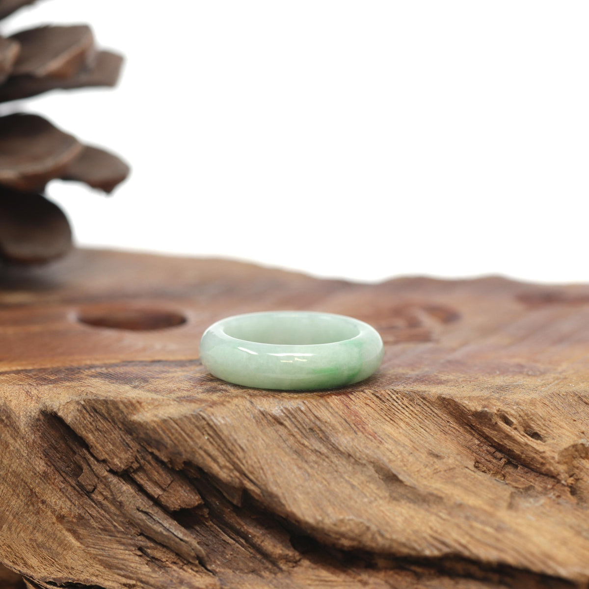 Baikalla Natural Light Apple-Green Jadeite Jade Traditional Ring 