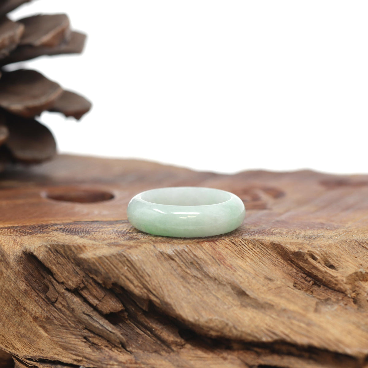 Baikalla Natural Light Apple-Green Jadeite Jade Traditional Ring 
