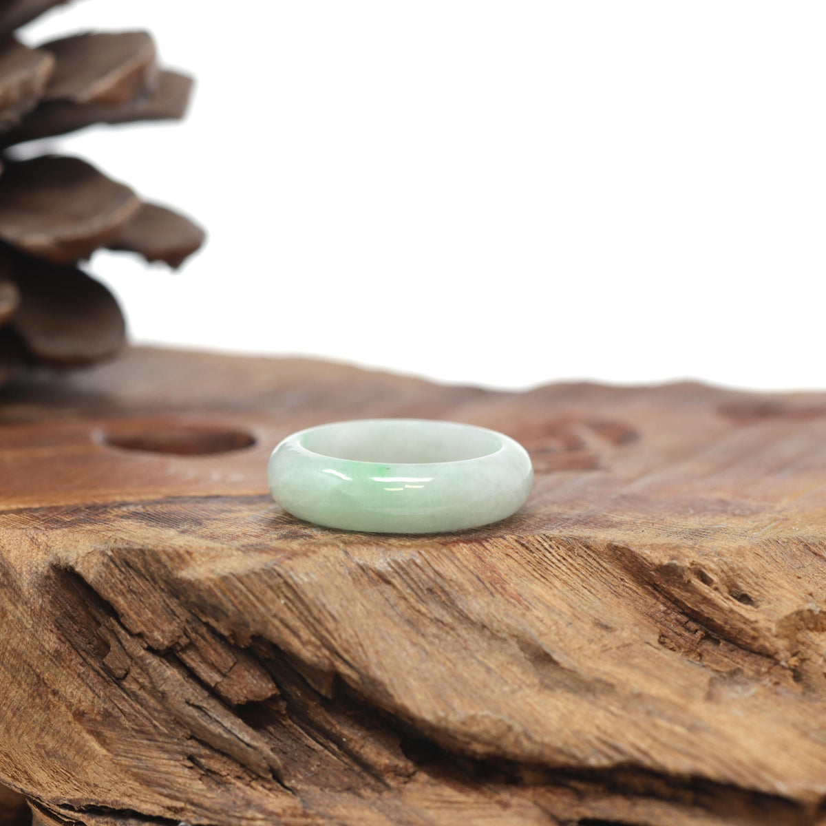 Baikalla Natural Light Apple-Green Jadeite Jade Traditional Ring 