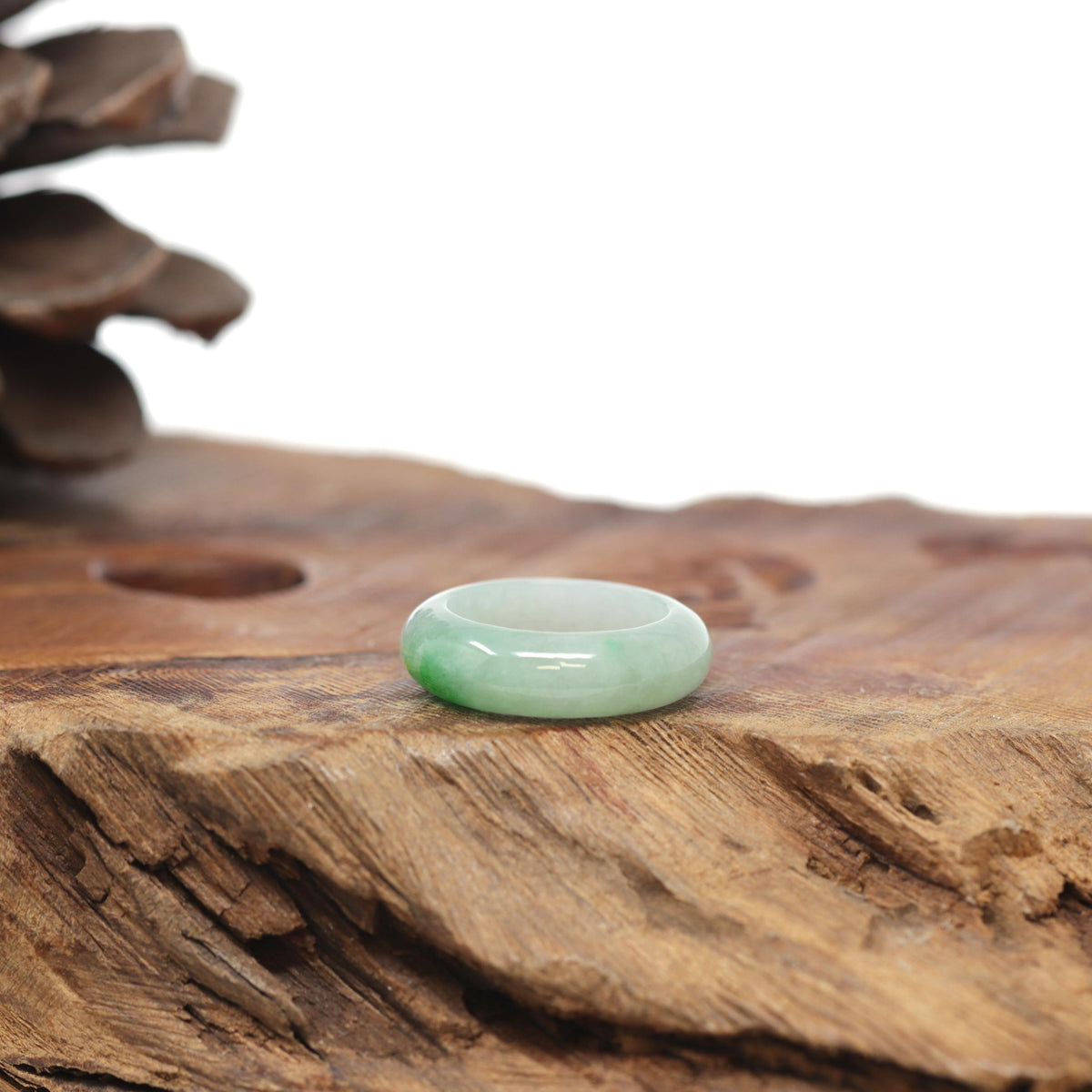 Baikalla Natural Icy Vibrant Apple-Green Patch Jadeite Jade Traditional Ring 