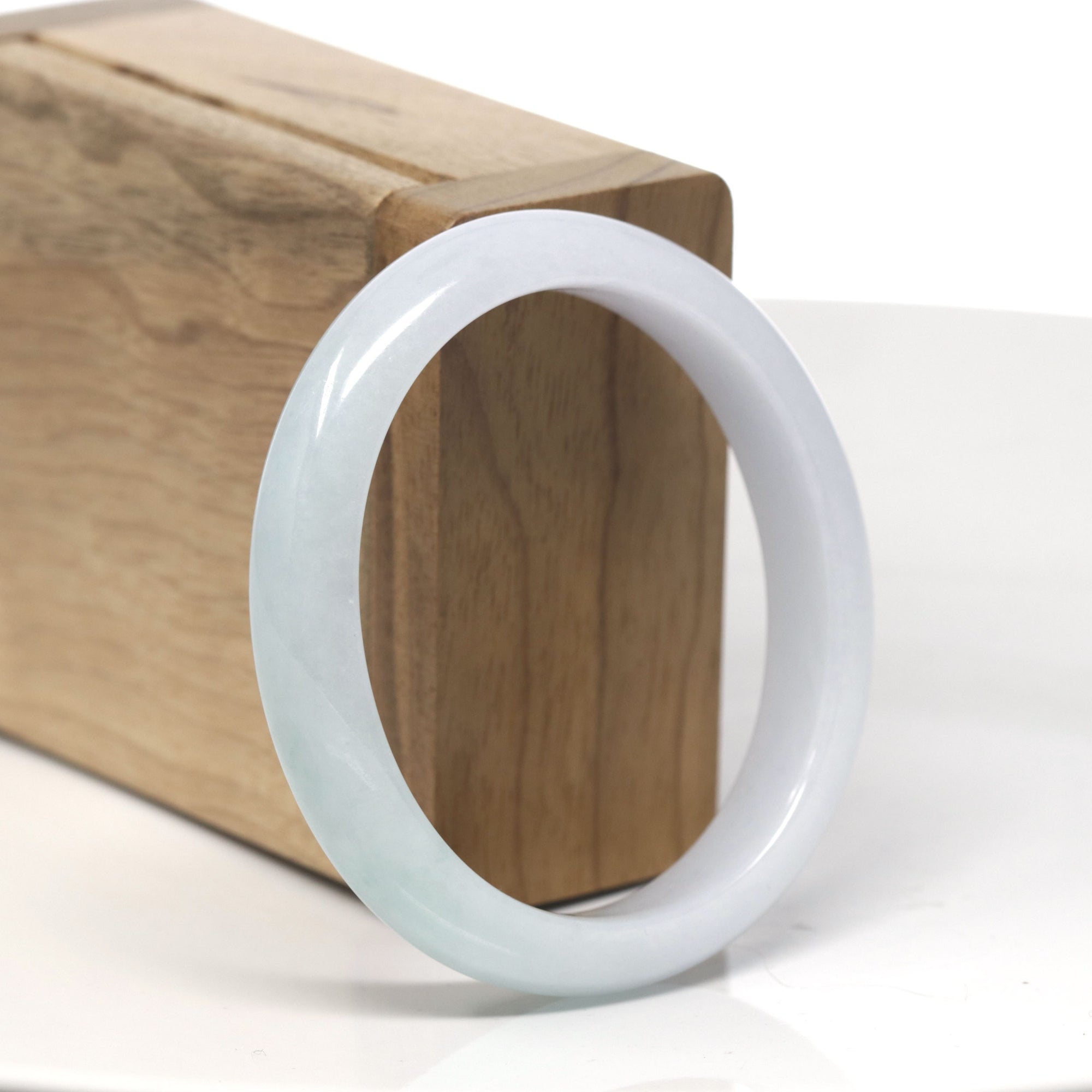 Baikalla Light Green &amp; White-Lavender Burmese Jadeite Jade Oval Bangle (56.1mm ) 