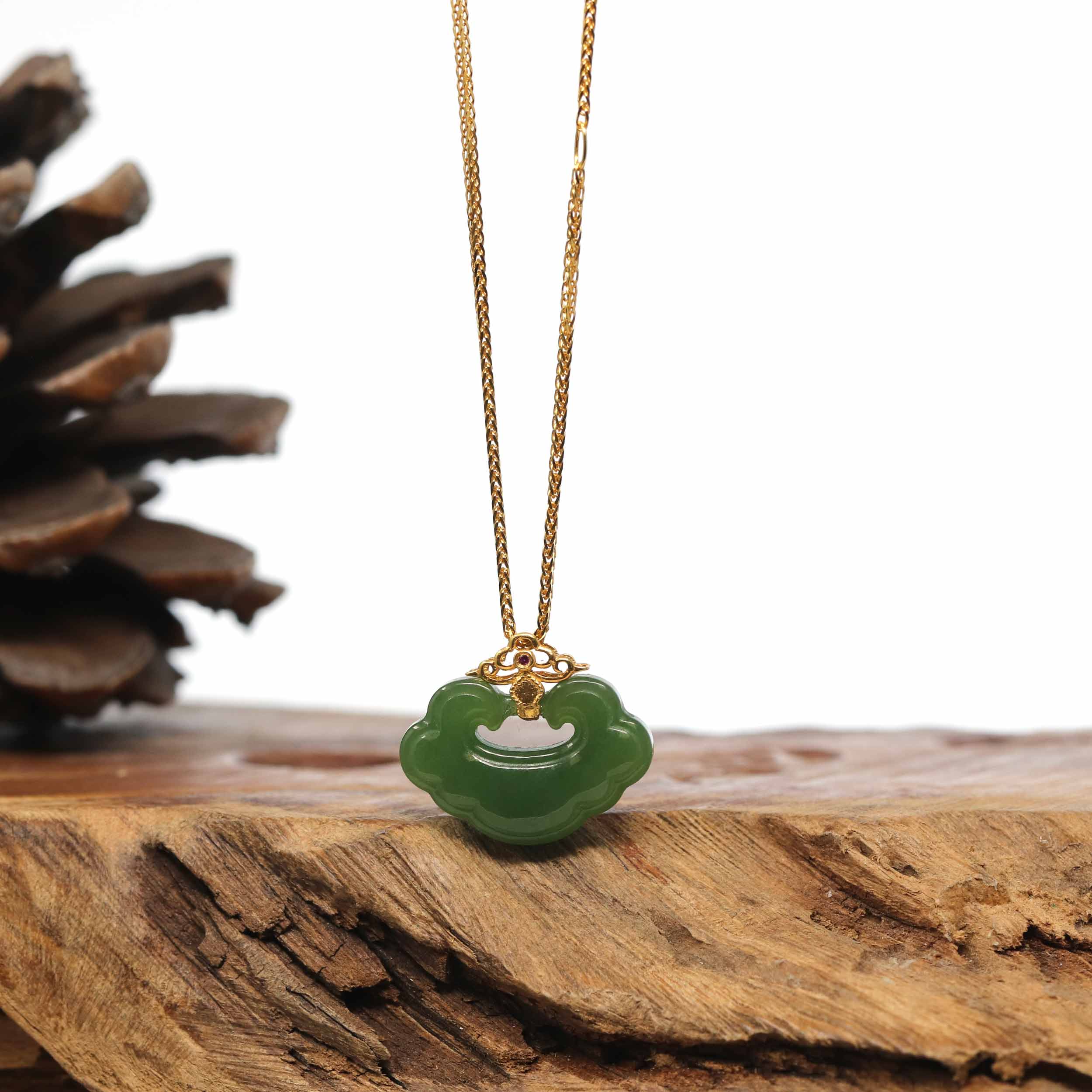 Genuine Green Nephrite Jade RuYi Pendant Necklace With 18k Gold