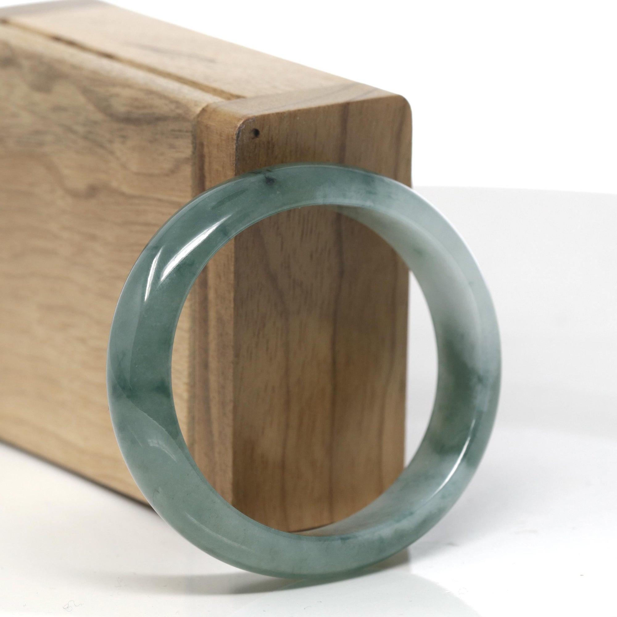 Baikalla Oil-Green &amp; White Jadeite Jade Oval Bangle (56.2mm) 