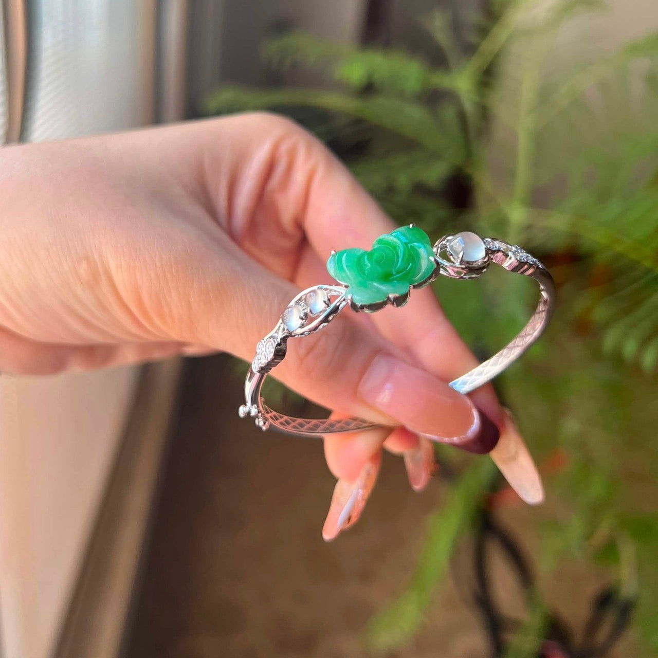 18K White Gold Jadeite Jade Bangle Diamonds And Gold Setting