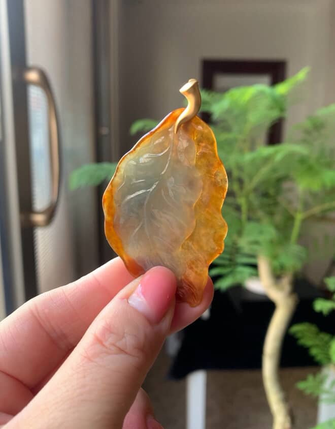 Custom 18K Yellow Gold Yellow Jadeite Jade Leaf Pendant Gold Setting (Gold Setting Only)