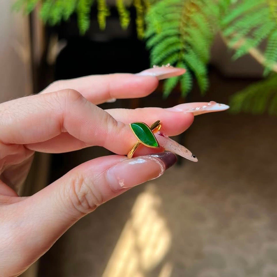 14K Yellow Gold Green Jadeite Jade Ring Gold Setting