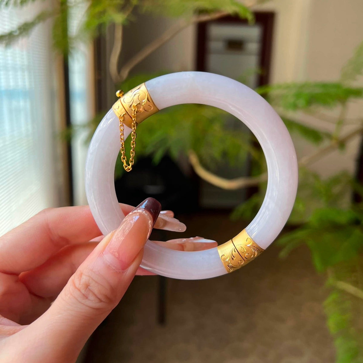 18K Yellow Gold Lavender Jadeite Jade Bangle Gold Setting