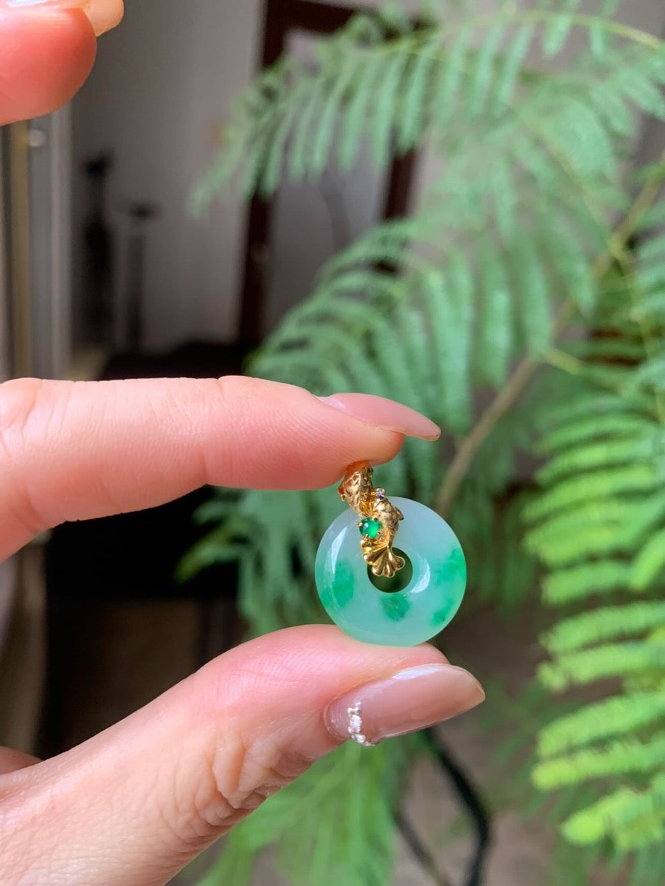 18K Yellow Gold Green Jadeite Jade KouKou Pendant Gold Setting