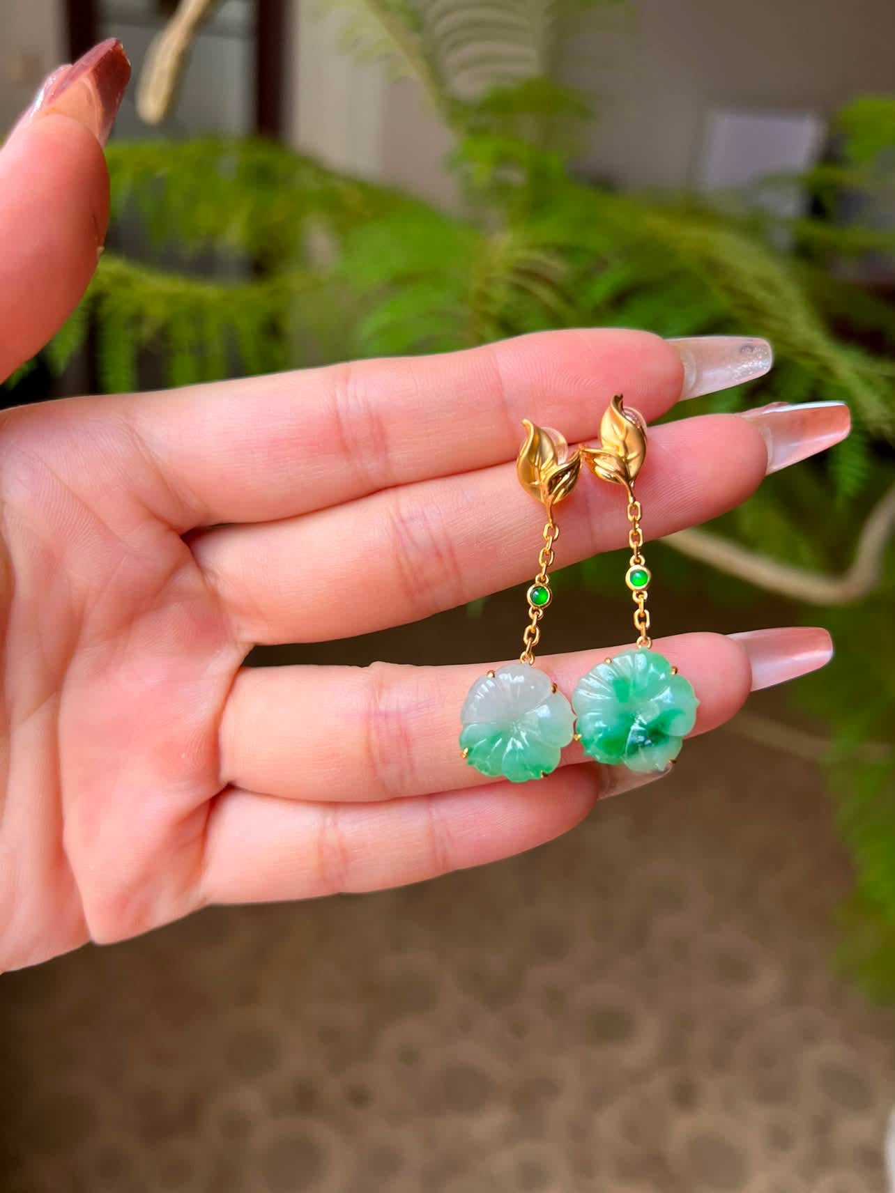 18k Yellow Gold Green Flower Jadeite Jade Earring Setting