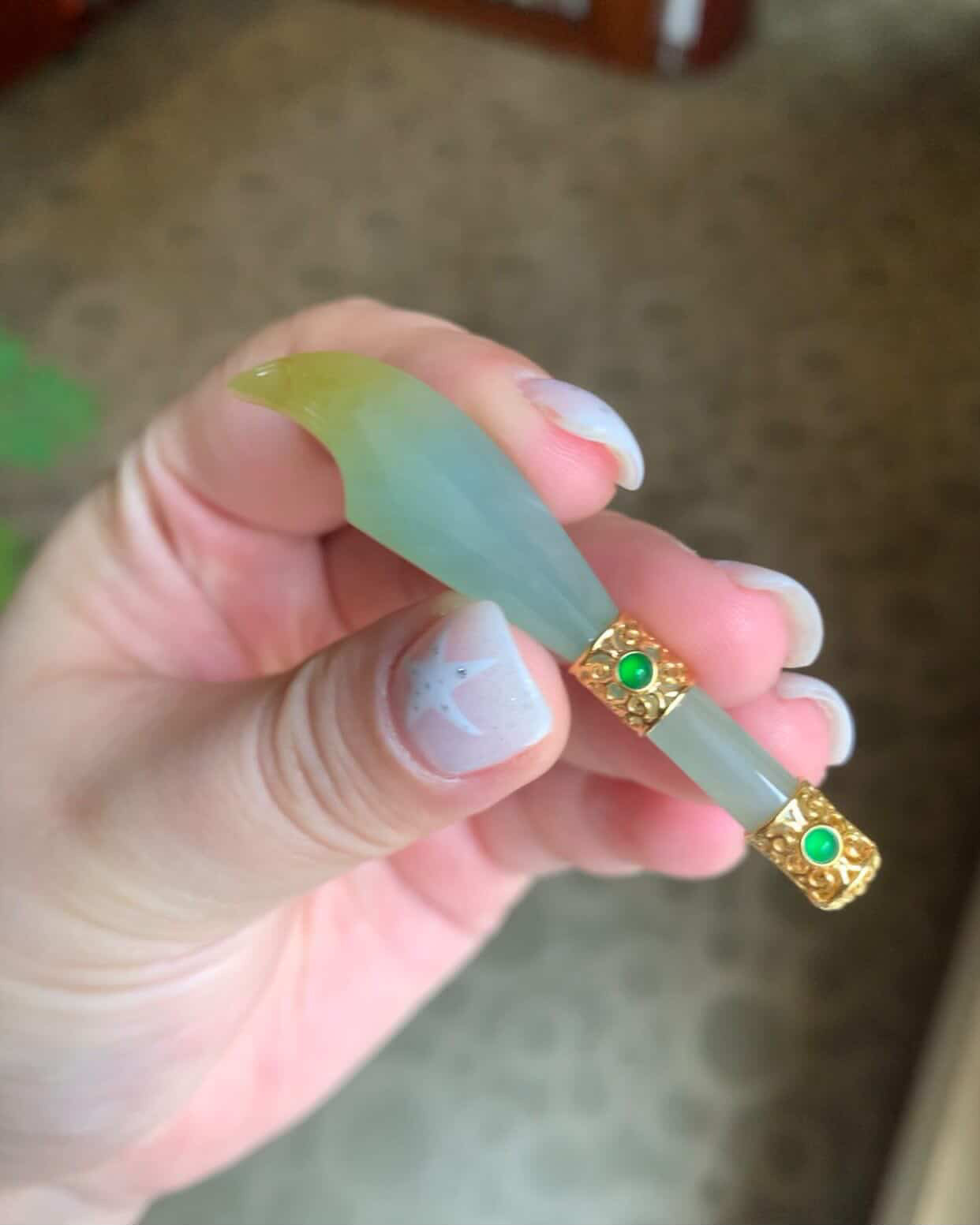 18K Yellow Gold Natural Yellow Green Jadeite Jade Knife Brooch Gold Setting