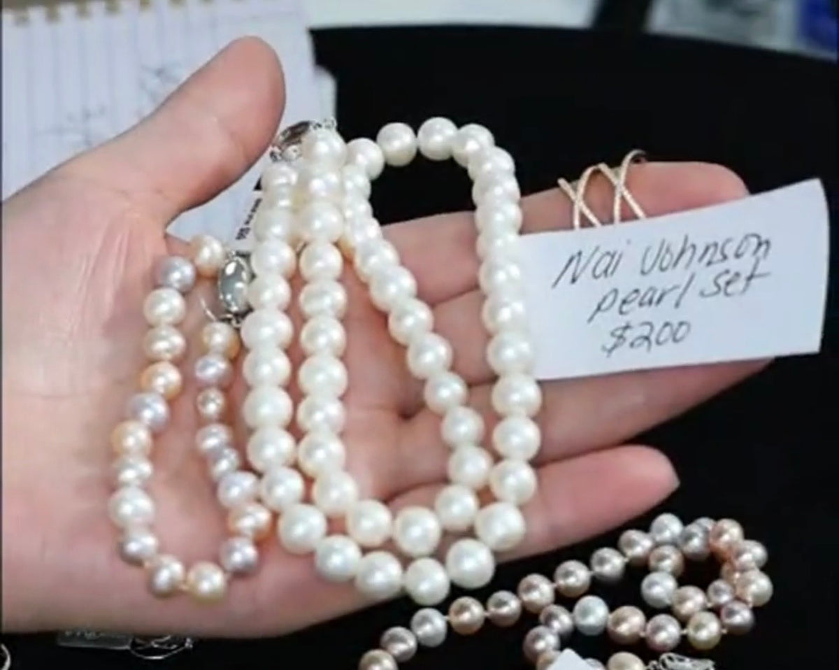 "Live" Natural Pearl Set (10/03/26)