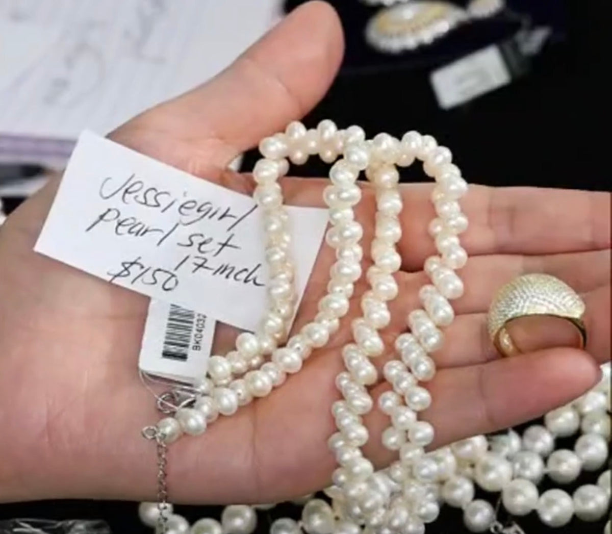 "Live" Natural Pearl necklace (10/03/26)