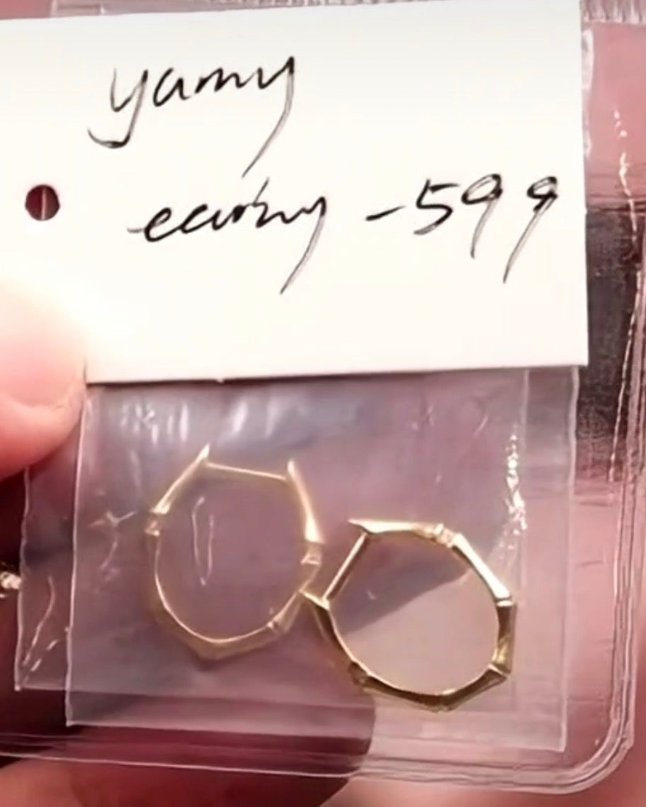 "Live" Natural Diamonds 18k Y Gold Bamboo Hoop Earrings (10/22/26)