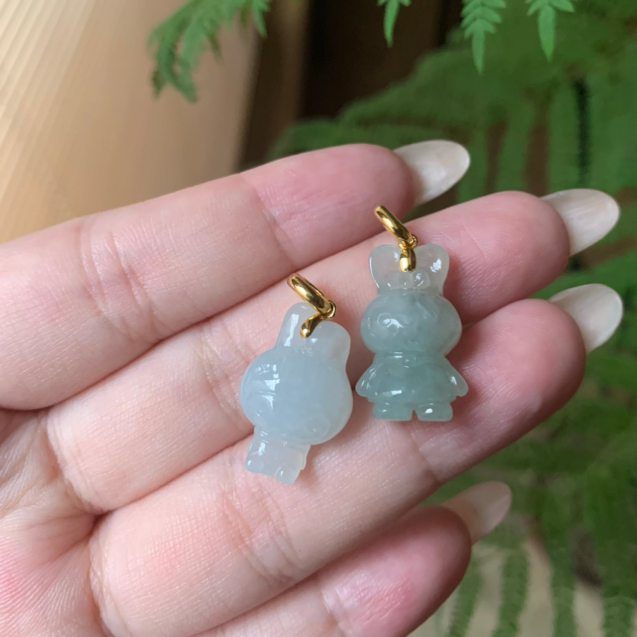 18K Yellow Gold Light Green Jadeite Jade Pendant Simple Bail
