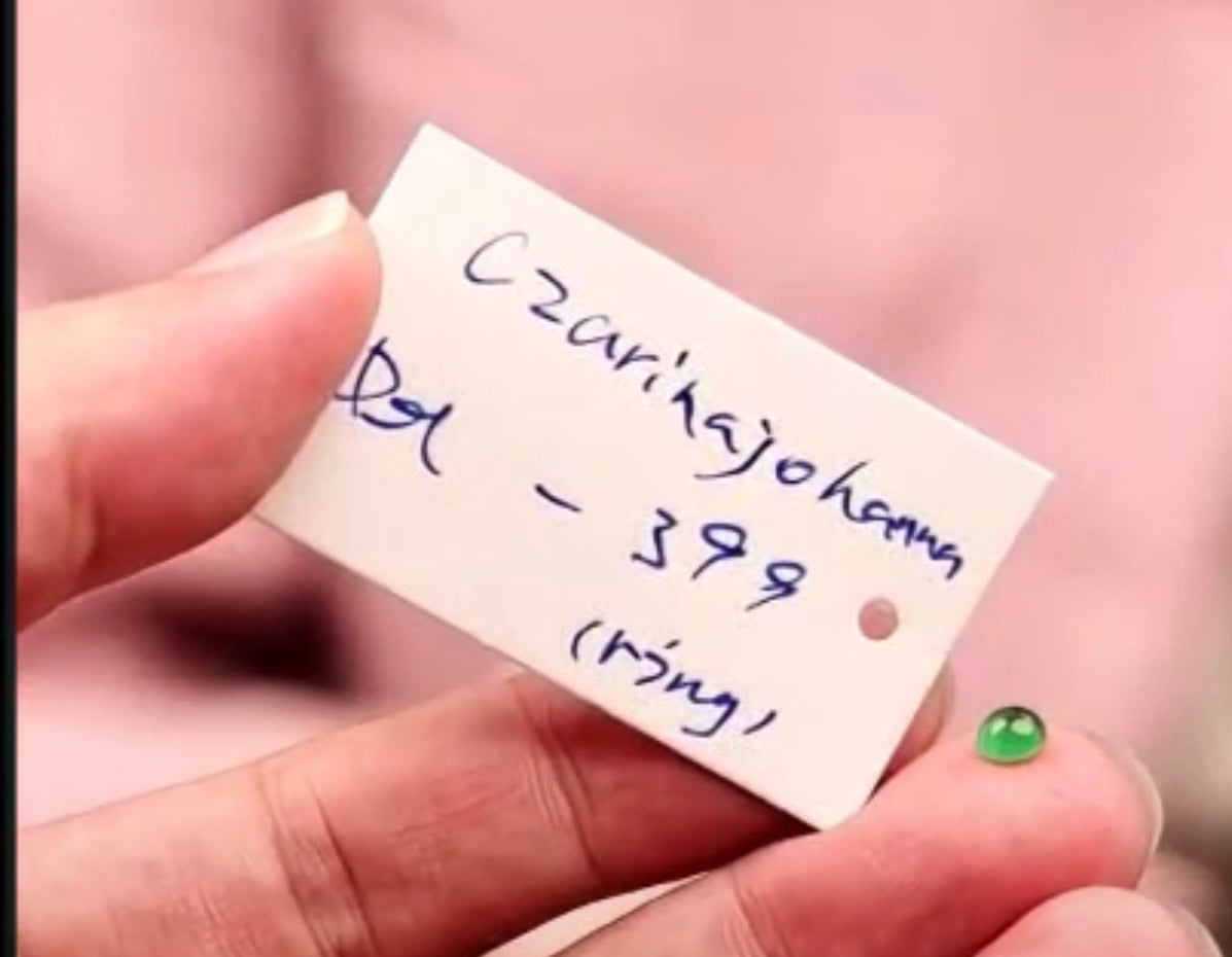 "Live" Natural Icy Imperial-Green Jadeite Jade Dot (07/09/26)