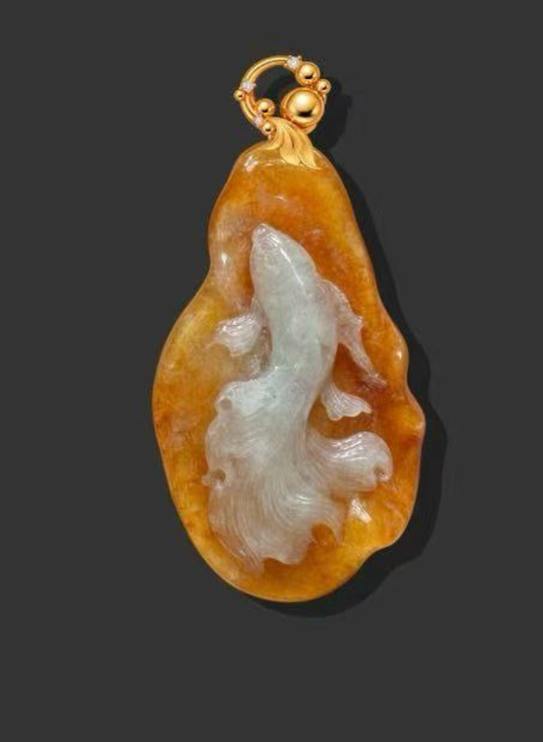 18K Yellow Gold Reddish Brown Jadeite Jade Fish Carving Pendant (Custom Gold Setting)