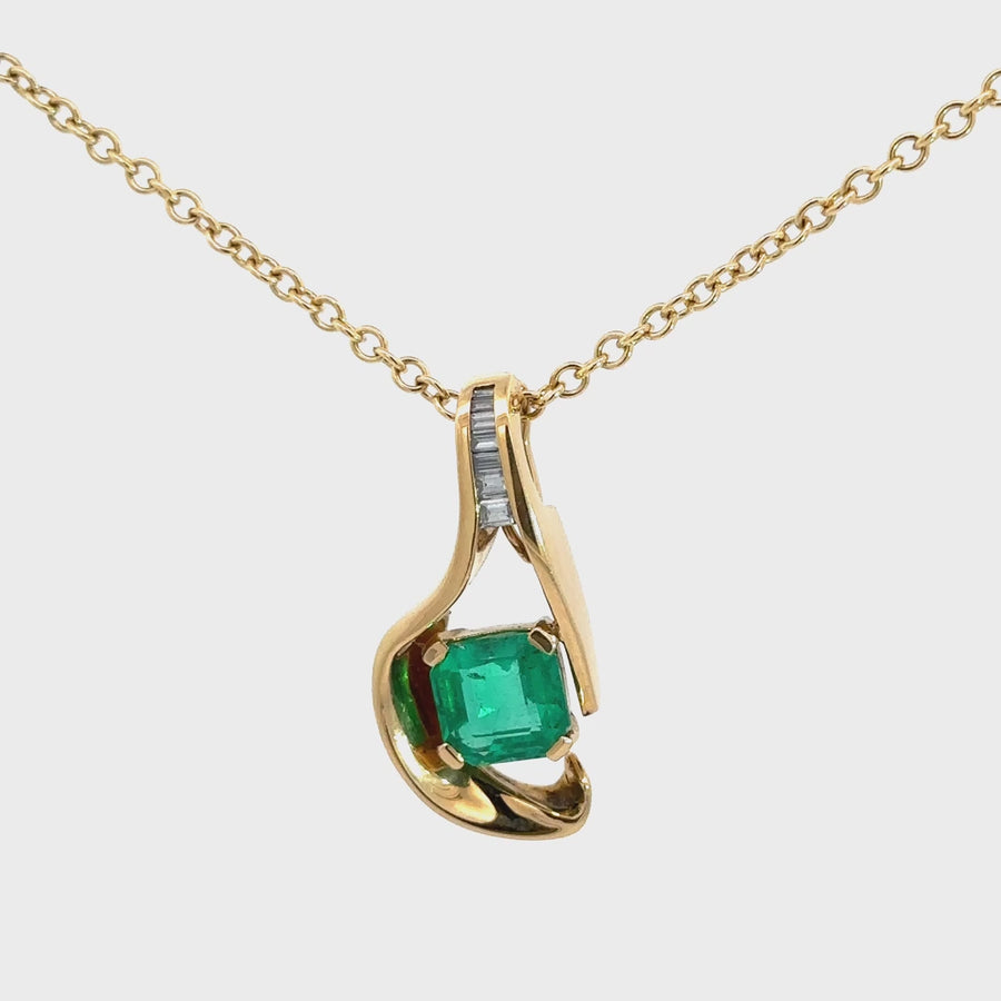 18k Yellow Gold Natural 4.23ct GIA Colombia Emerald Free From Necklace With Diamonds