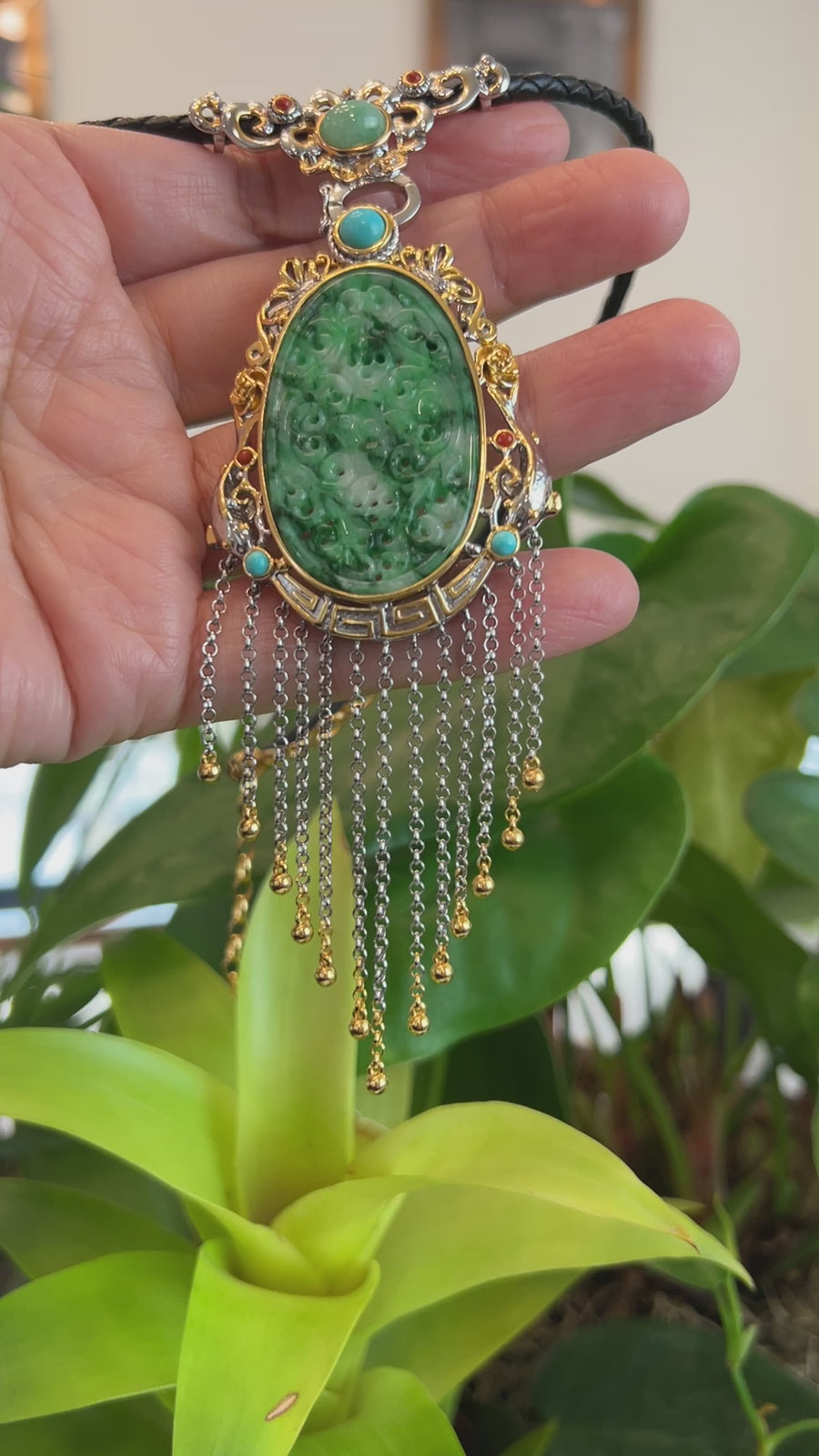 Genuine Burmese Green Jadeite Jade Ru Yi Pendant Necklace with Unique Setting