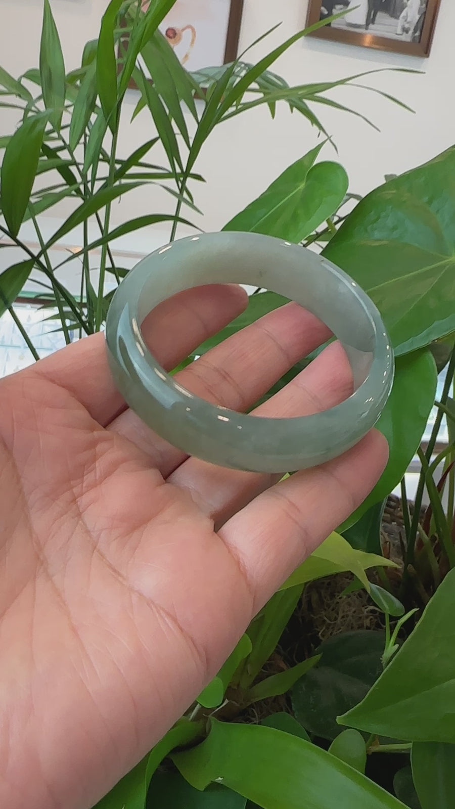 Burmese High-end Ice Blue-green Jade Jadeite Bangle Bracelet (59.56mm) ( Collectibles )T1072