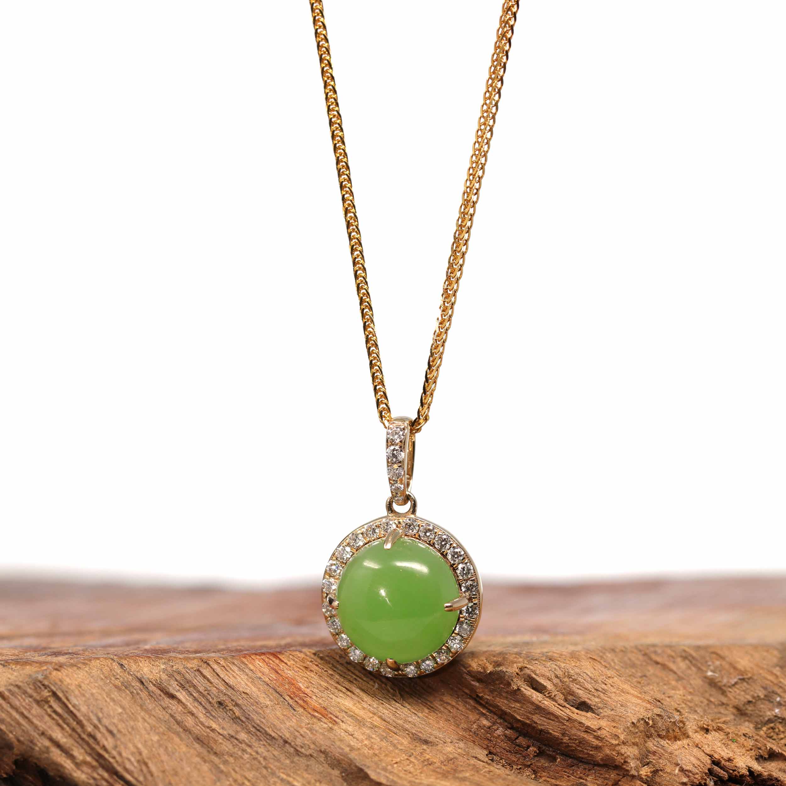 14K Gold Genuine Green Apple Green Jade Circle Pendant Necklace