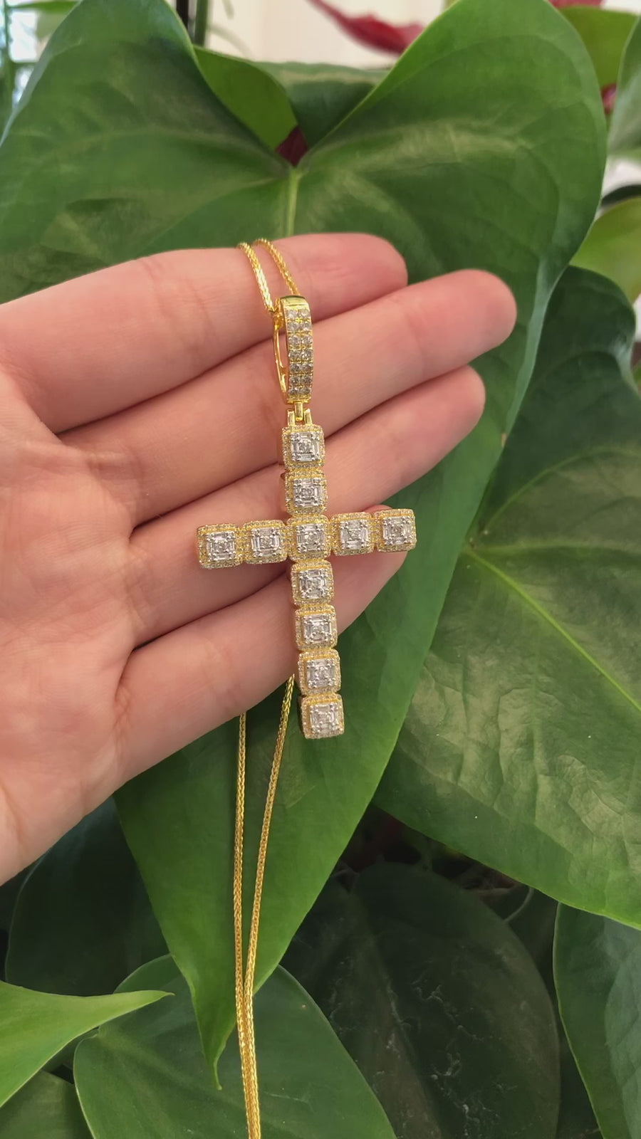 14K Yellow Gold Cross Pendant Necklace With Diamonds