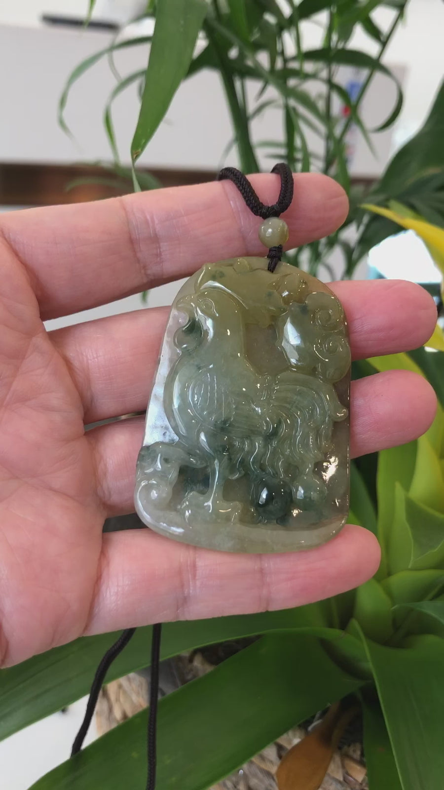 Natural Honey Yellow Jadeite Jade "Rooster" Pendant Necklace For Men, Collectibles.