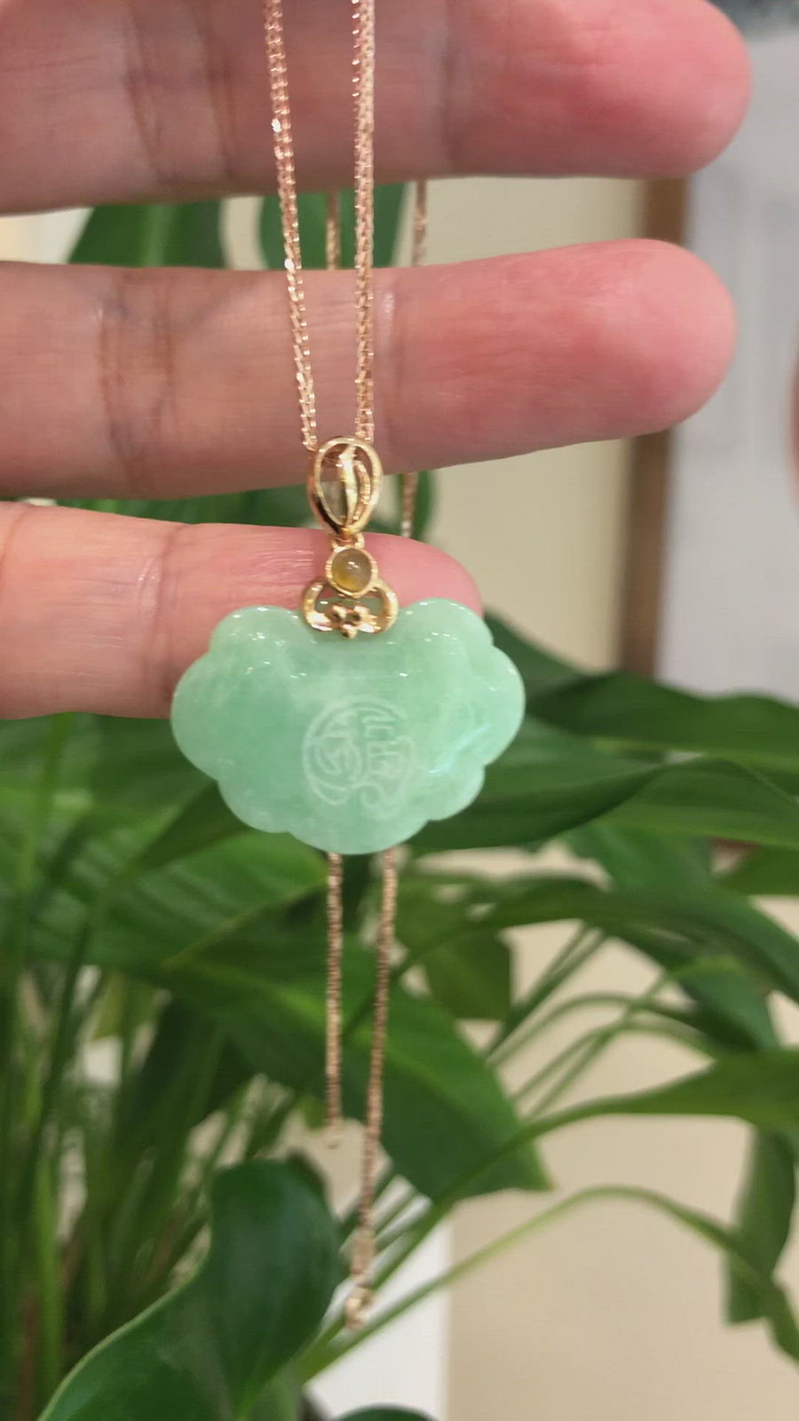 18k Rose Gold Genuine Burmese Green Jadeite Happiness ( Fu & Pingan ) Pendant Necklace
